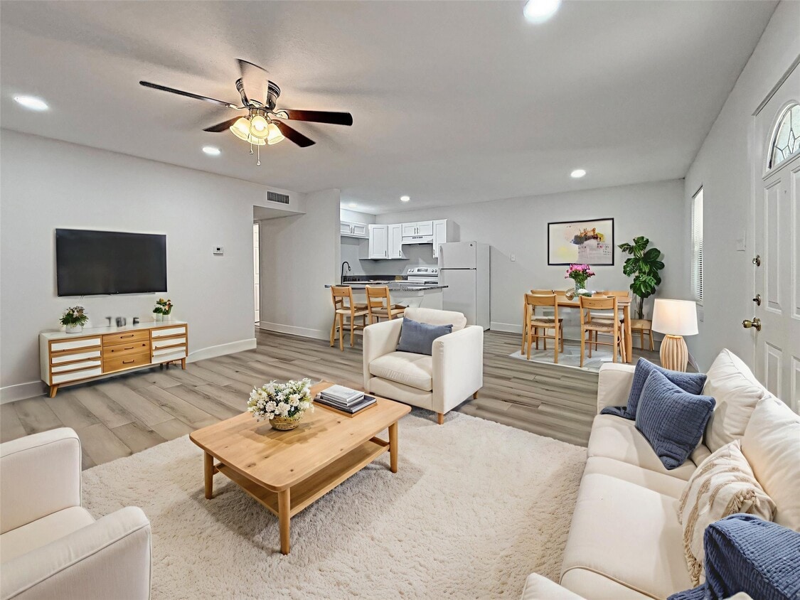 Foto principal - 1016 E Walker St