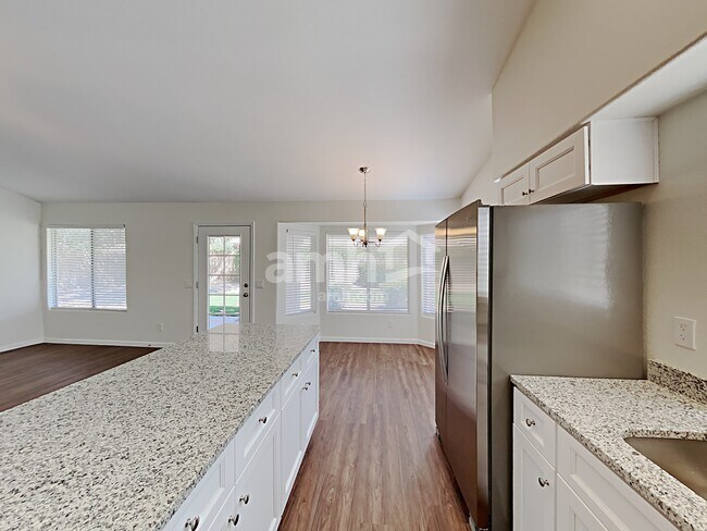 Foto del edificio - 4224 E Cathedral Rock Dr