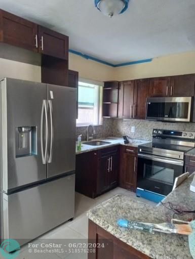 Primary Photo - 1515 NW 11th Pl