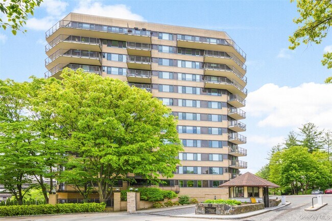 Foto del edificio - 25 Rockledge Ave