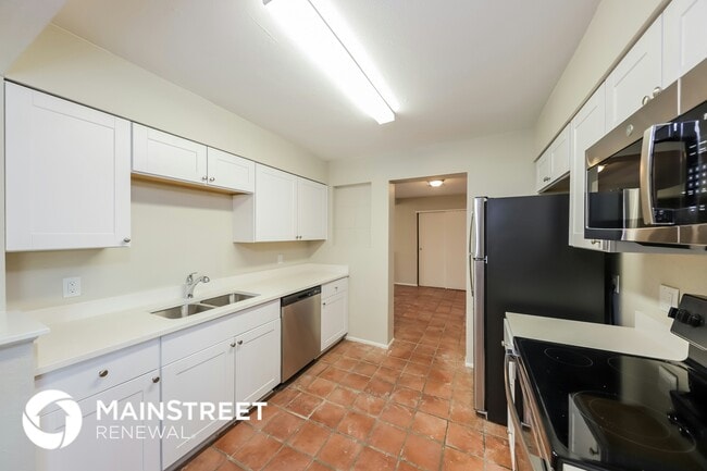 Building Photo - 4714 N 49th Dr
