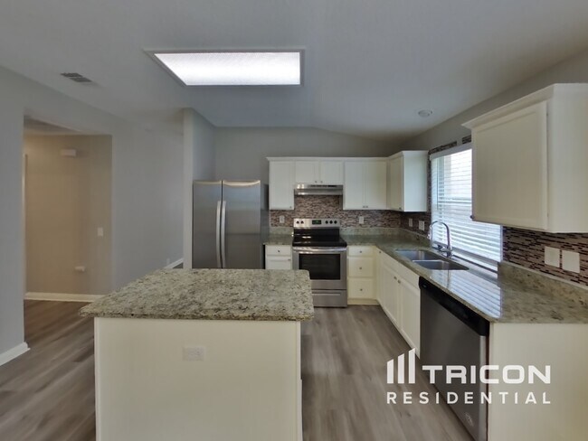 Foto del edificio - 8348 Orleans Ln