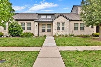 Building Photo - 1224 Pebblebrook Dr