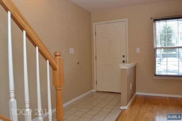 Building Photo - 2292 Oakham Ct