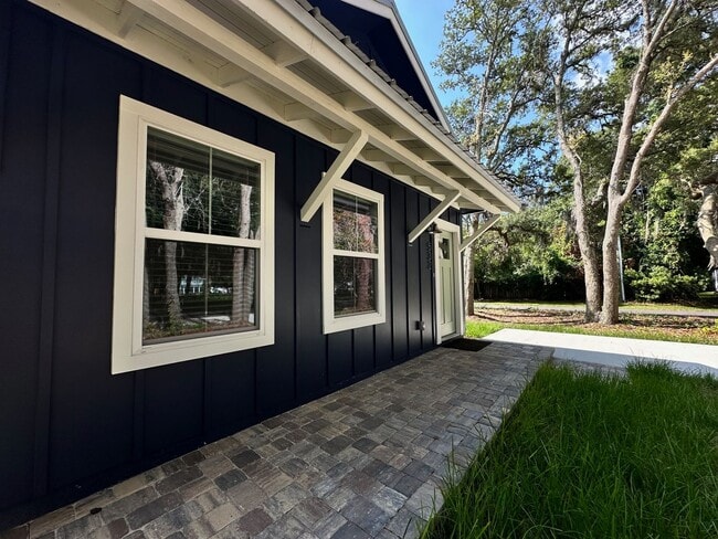 Foto del edificio - Gorgeous New Home! Close to Historic District and Beach