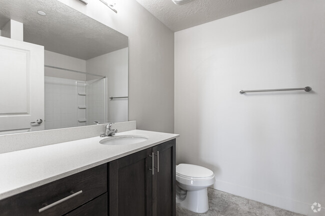 2BR, 2BA - 989SF - Primary Bathroom - Canyon View Crossing