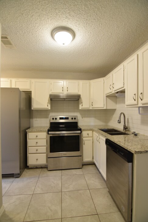 Foto del edificio - 3416 Chisholm Trail