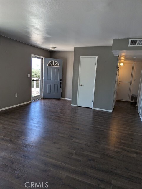 Foto del edificio - 28635 Hoylake Ct