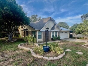 Building Photo - 2507 Woodline St