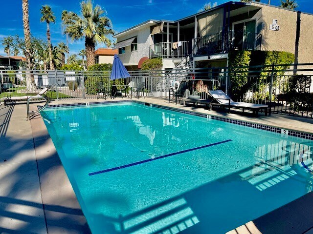 Building Photo - 45320 Panorama Dr