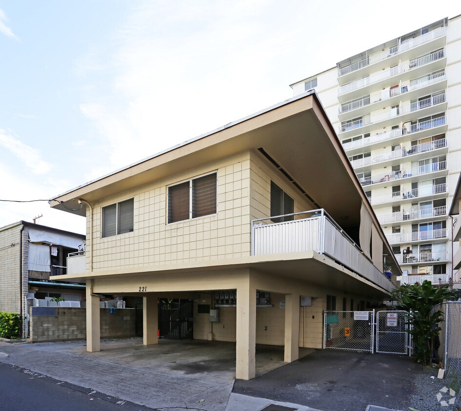Building Photo - 221 Kapuni St