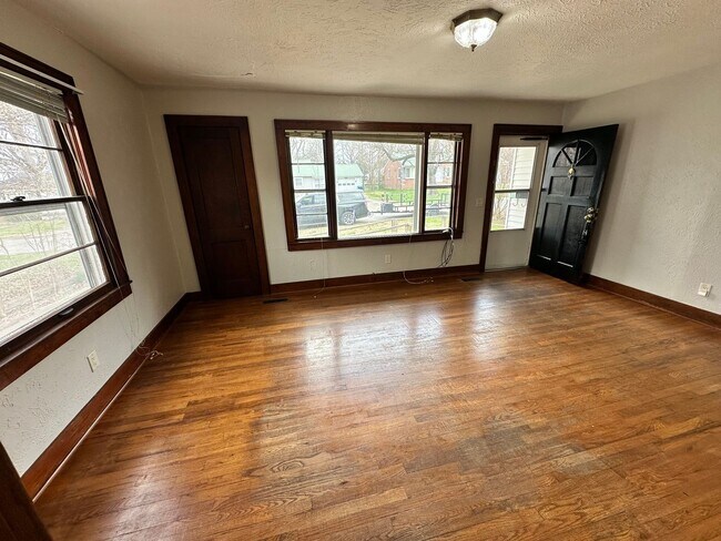 Foto del edificio - 2 Bed 1 Bath House in Murray