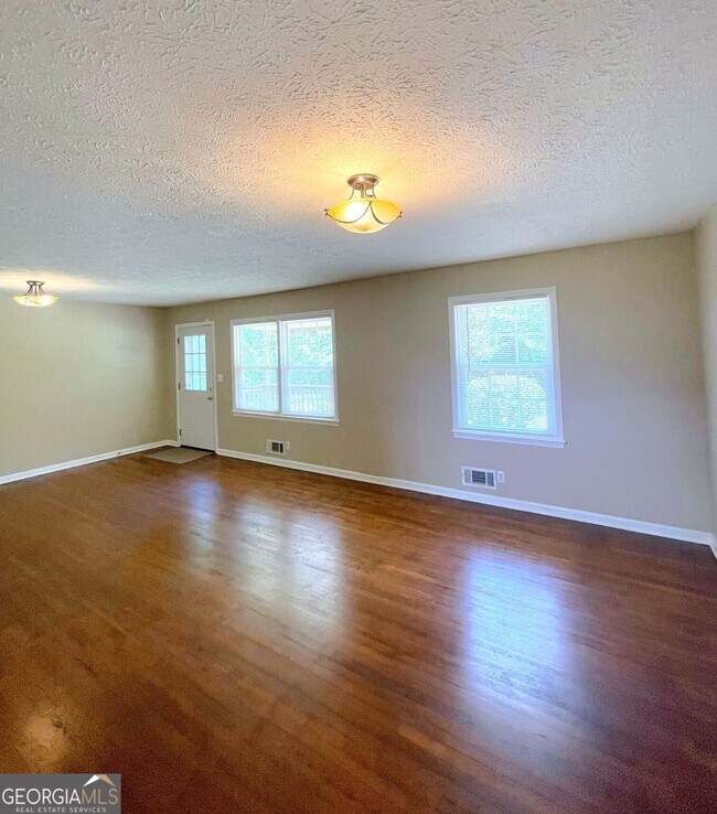 Building Photo - 271 Castleman Rd