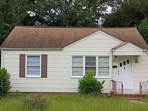 Building Photo - 3141 Somerset Dr