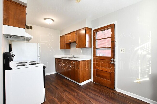 Building Photo - 1705 Valley Forge Way