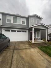 Building Photo - 8410 63rd Pl NE
