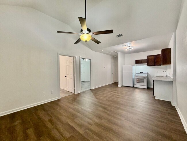 Foto del edificio - 167 Shelley Ln