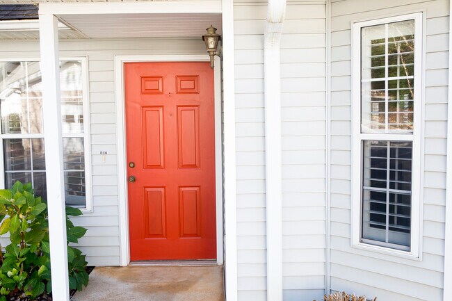 Foto del edificio - 107 Thistle Knoll Ct