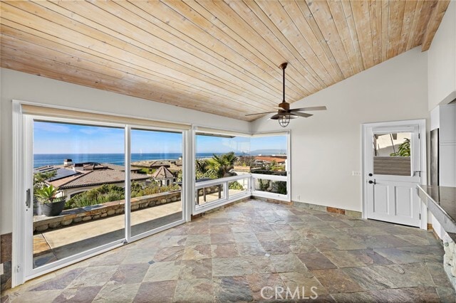 Building Photo - 4022 Calle Marlena