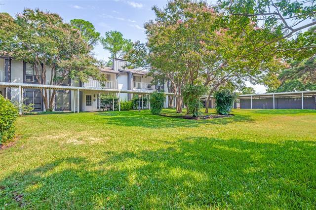 Foto del edificio - 412 Hollyhill Ln