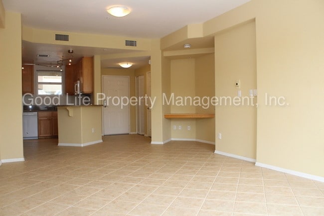 Building Photo - 350 K St