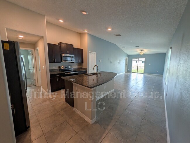 Foto del edificio - 367 Argyll Dr