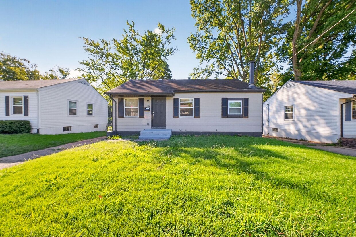 Primary Photo - 228 Cameron Rd