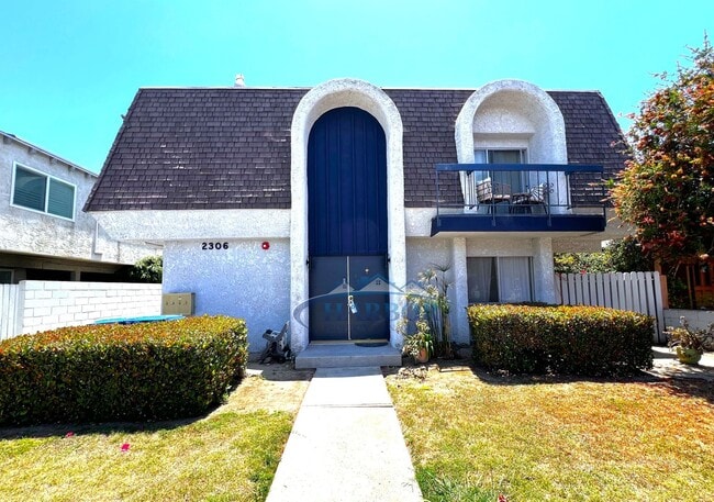 Charming 2-Bed 2-Bath with Private Deck & ... - Charming 2-Bed 2-Bath with Private Deck & ... Townhome