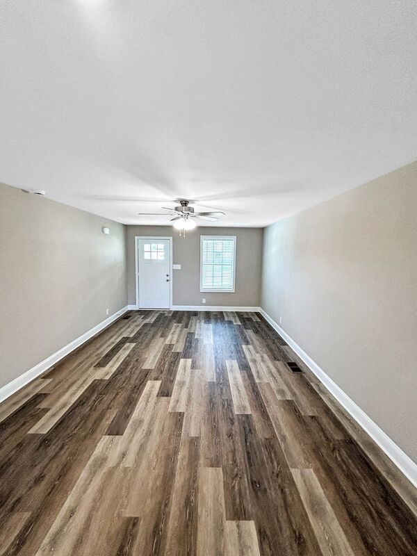 Building Photo - 1252 Cardinal Crk Dr