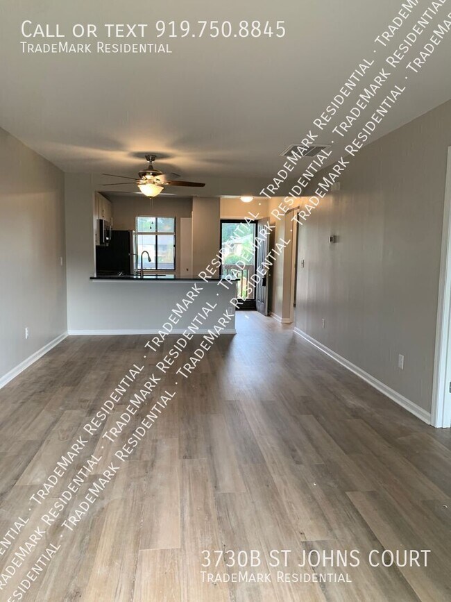 Foto del edificio - 3730B St Johns Ct
