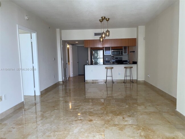 Foto del edificio - 1750 N Bayshore Dr