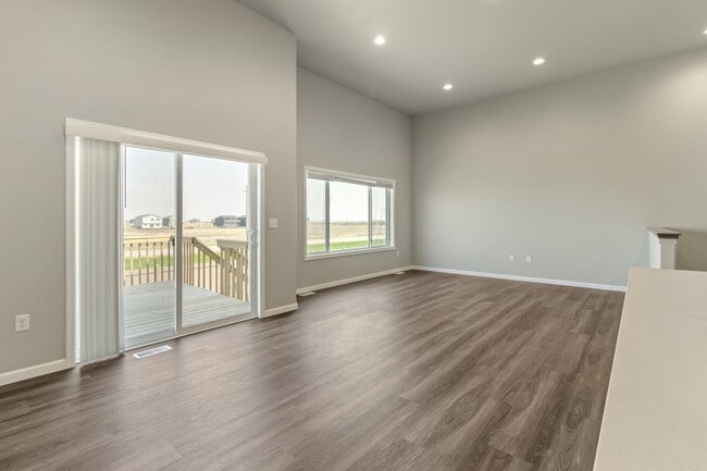 Building Photo - 806 United Dr
