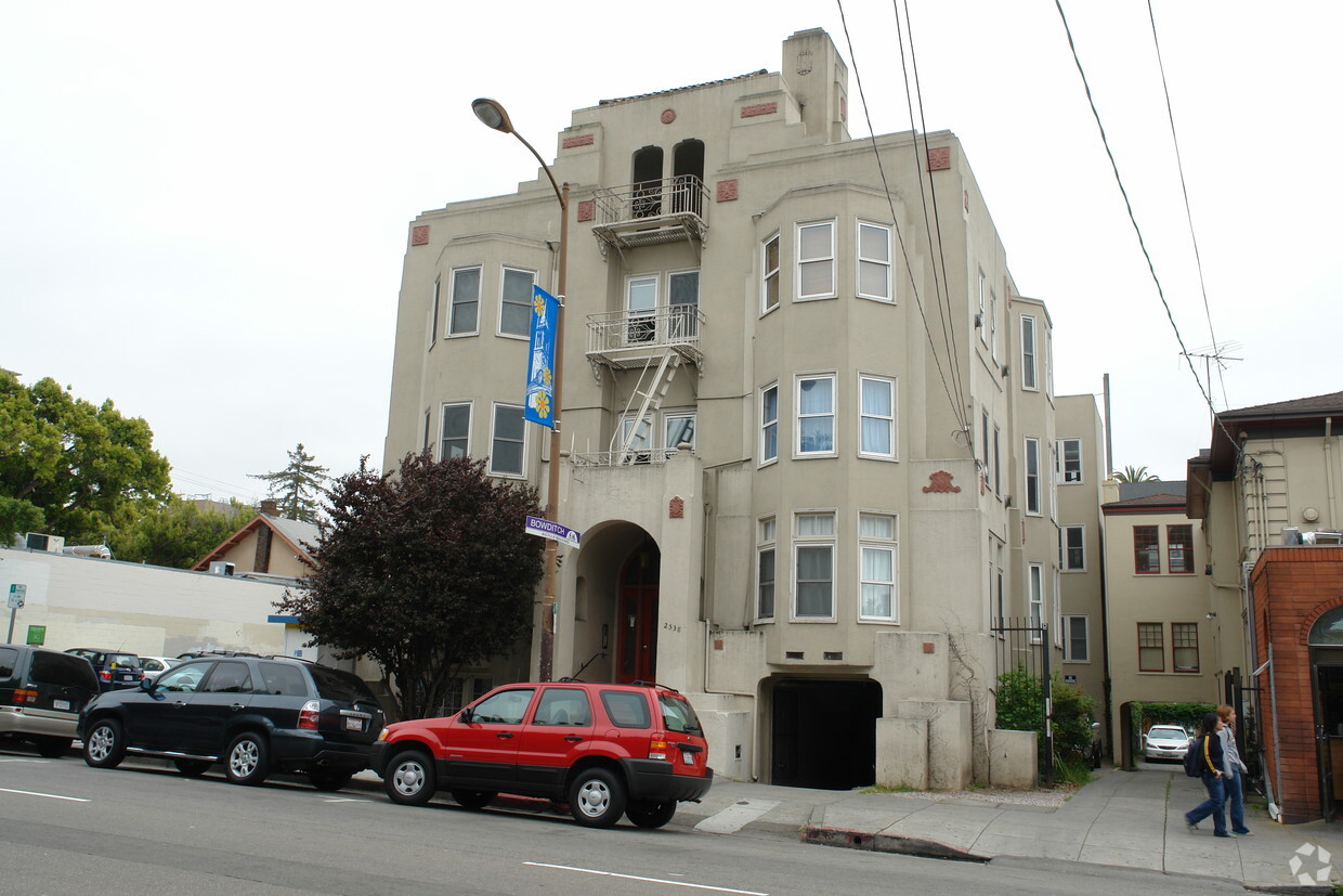 Building Photo - Demolished