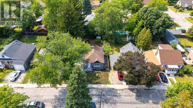 Photo du bâtiment - 74 W 3rd St