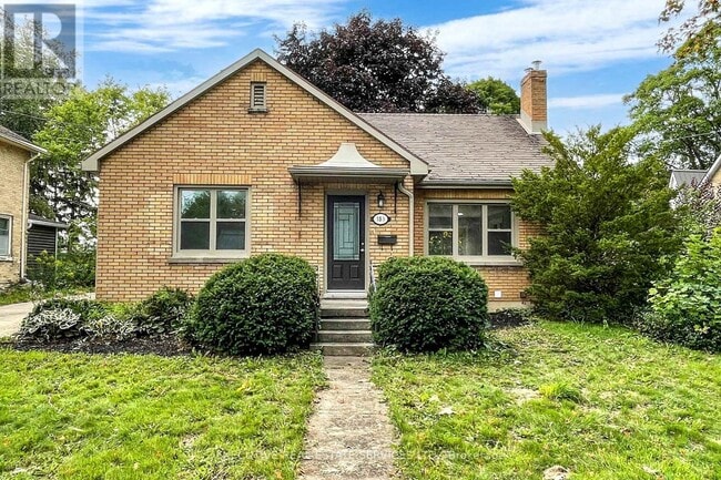 Building Photo - 183 Birmingham St E