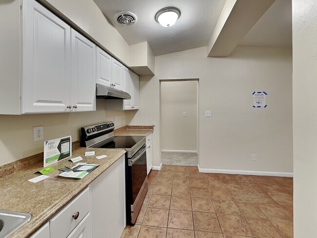 Foto del edificio - Move In Special!!!! 3/2 Corner Lot Home W/...