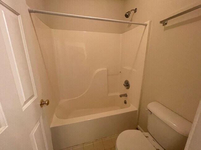 Foto del edificio - Timberlake Area Townhome