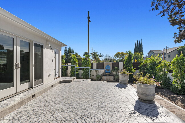 Front patio with french doors - 2152 Parnell Ave