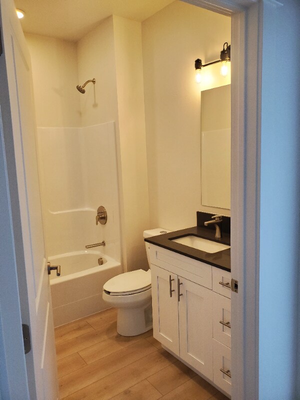 Primary Photo - 2221 Willow Dr