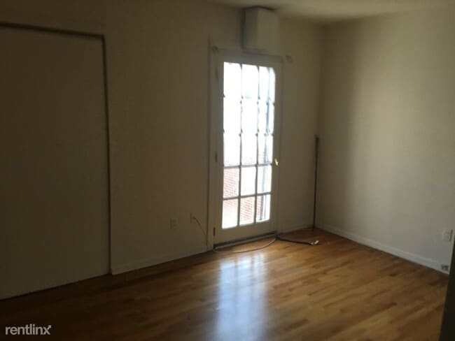 Building Photo - 929 Lombard St