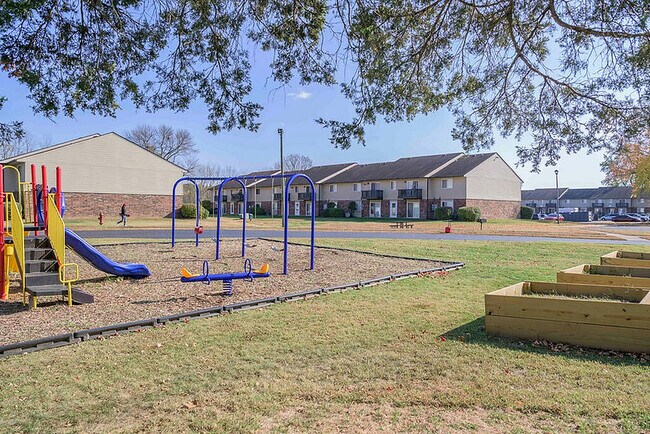 Parques infantiles y jardines comunitarios - Steinhurst Manor