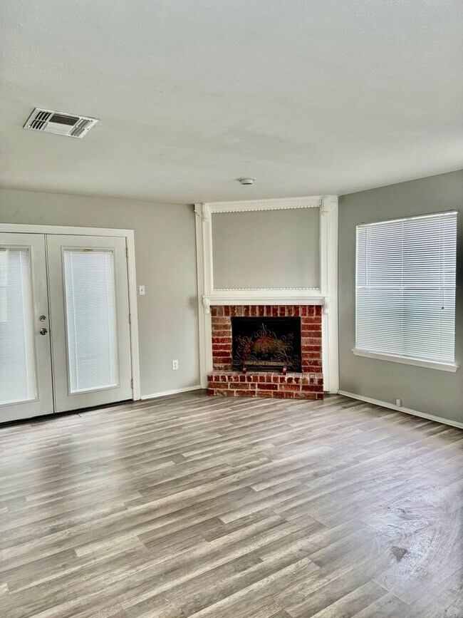 Foto del edificio - New Rental! 2-Story Townhome in Calallen –...