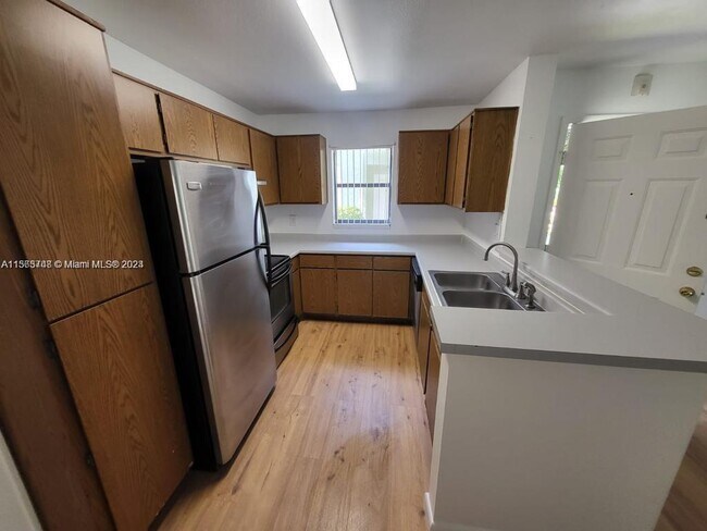 Building Photo - 4028 NW 87th Ave