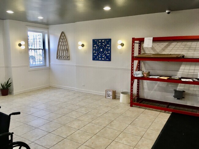 Foto del edificio - 1850 N Humboldt Blvd