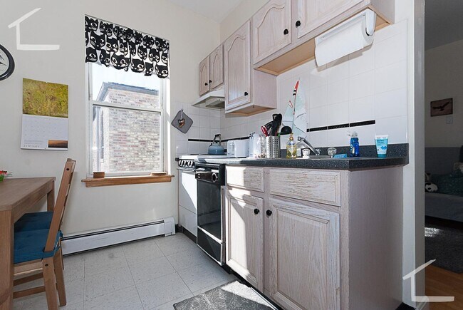 Foto del edificio - 190 Chestnut Hill Ave