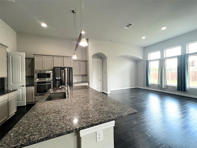 Foto del edificio - 2700 Hudson Ln