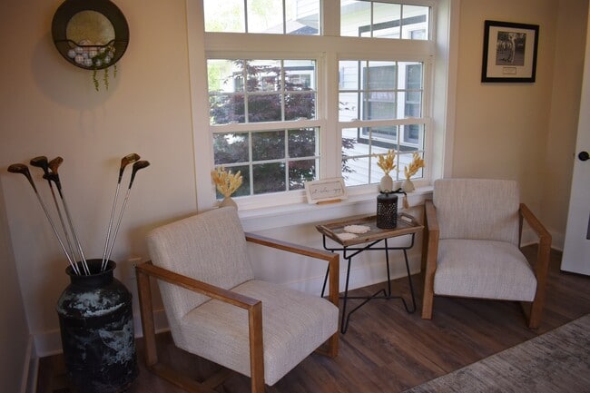 Building Photo - Residences at the Clubhouse