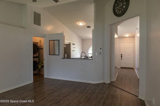 Building Photo - 1572 Holbrook Rd NW