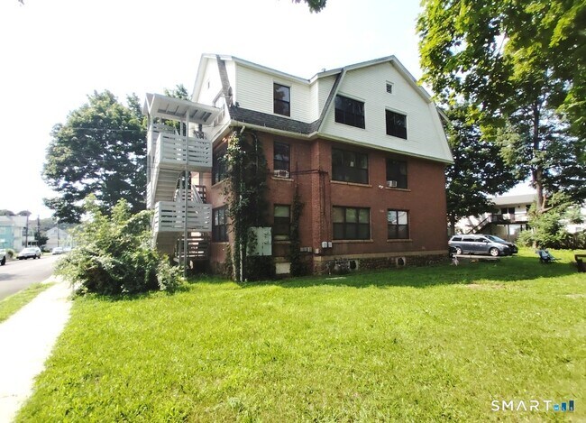 Foto del edificio - 80 Sherman Ave
