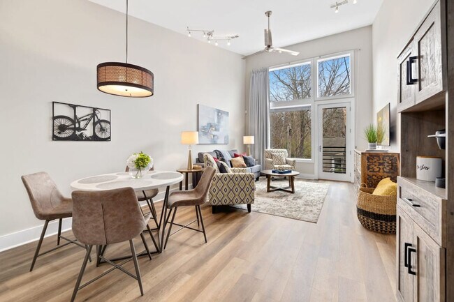 Foto del edificio - 465 S Locust Ave